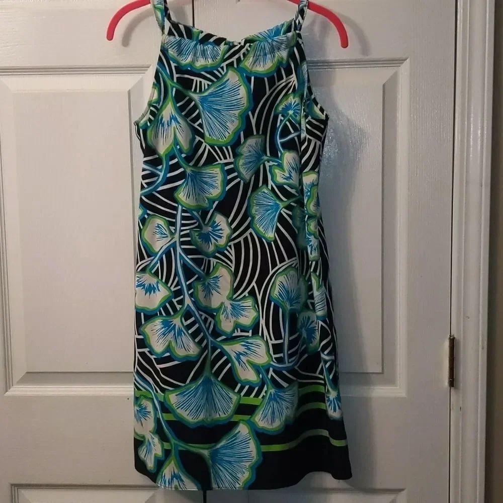 Crown and Ivy printed dress
Sz PS